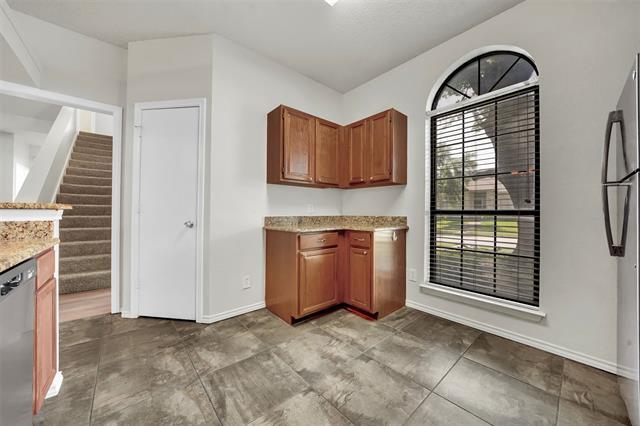 Building Photo - 5102 Wood Creek Ln
