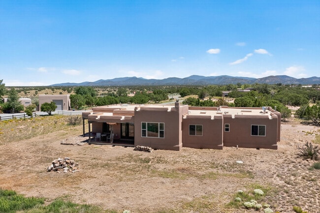 Building Photo - 45 Encantado Loop