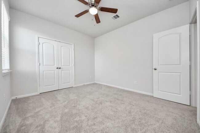 Building Photo - 3113 Foresail Ln