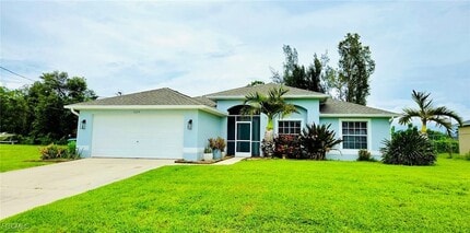 Building Photo - 1139 SW 18th Ave