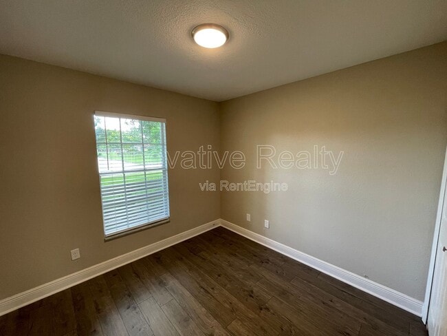 Building Photo - 6518 Cocos Dr