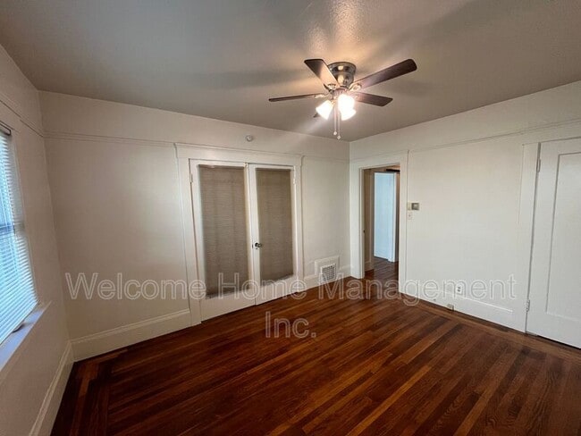 Building Photo - 1940 California St