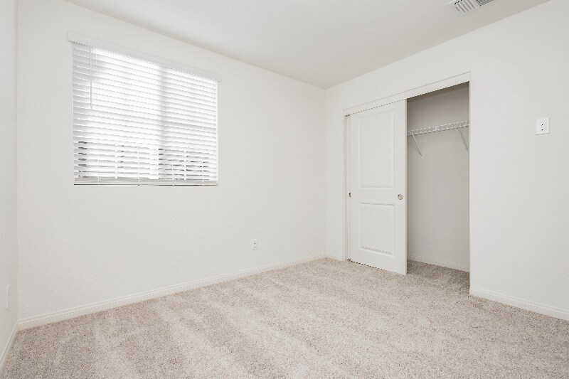 Building Photo - 2763 Fantoni St