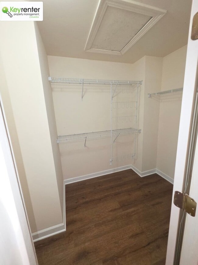 Building Photo - Beautiful 4-Bedroom Home in New Market – Hardwood Floors, Modern Kitchen, 2-Car Garage & Yard Car...