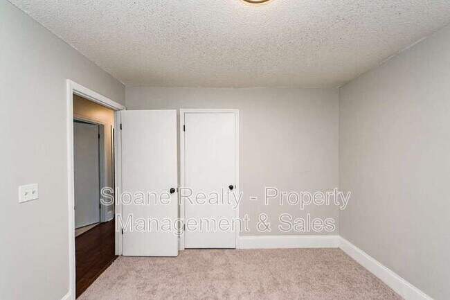 Building Photo - 1326 Battery Stevens Ct