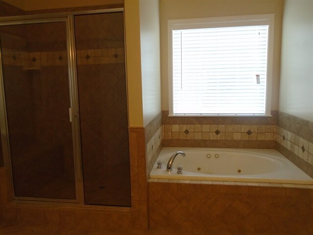 Building Photo - 120 Blue Smoke Trail