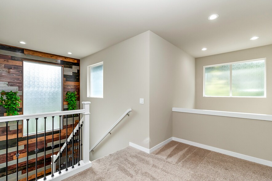 Building Photo - 15312 NE Woodland Pl