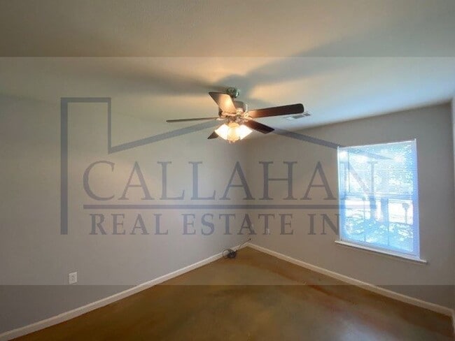 Building Photo - 8001 Langer Ln