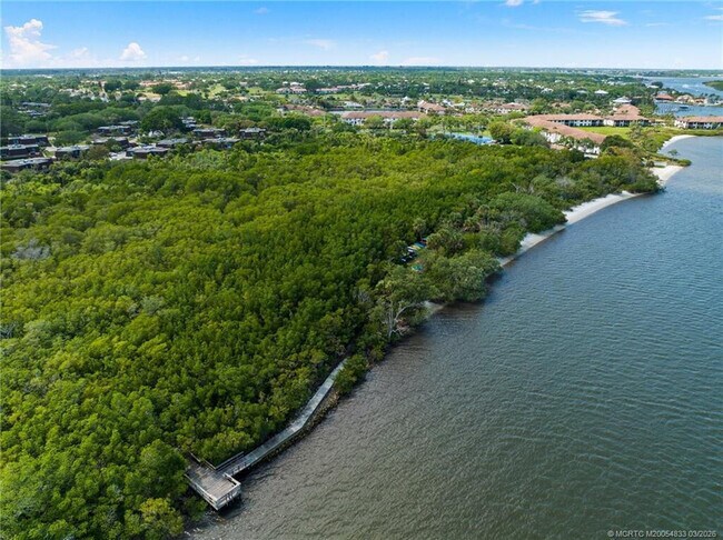 Building Photo - 5674 SE Riverboat Dr