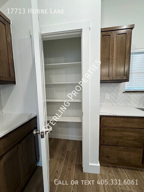 Building Photo - 17713 Horne Ln