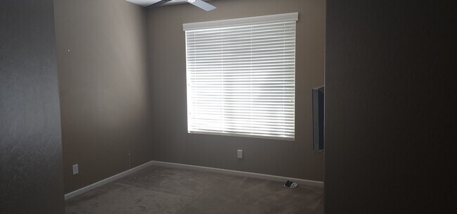 Building Photo - 3350 Big Sky Dr