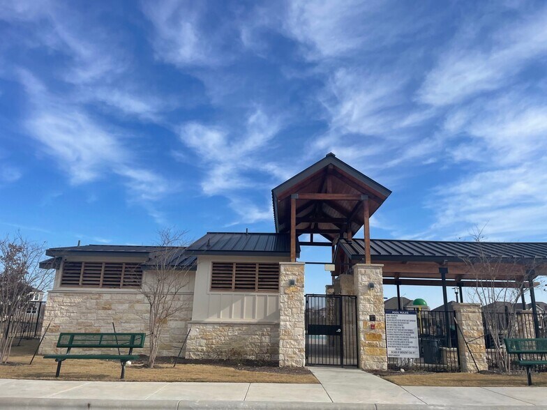 Building Photo - 17813 Shafer Dr