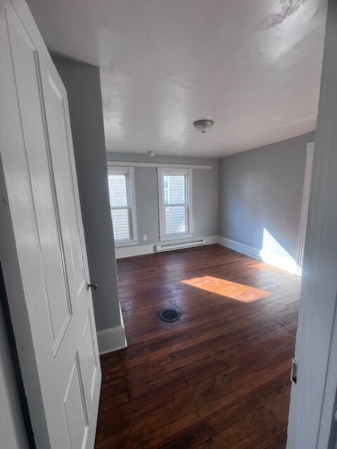 Building Photo - 507 S Raleigh St