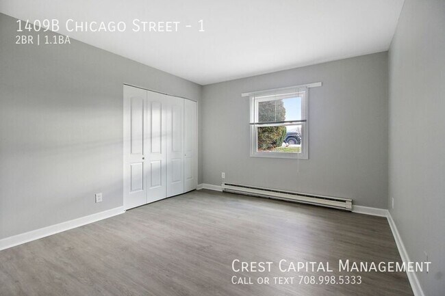 Building Photo - 1407B E Chicago St-5