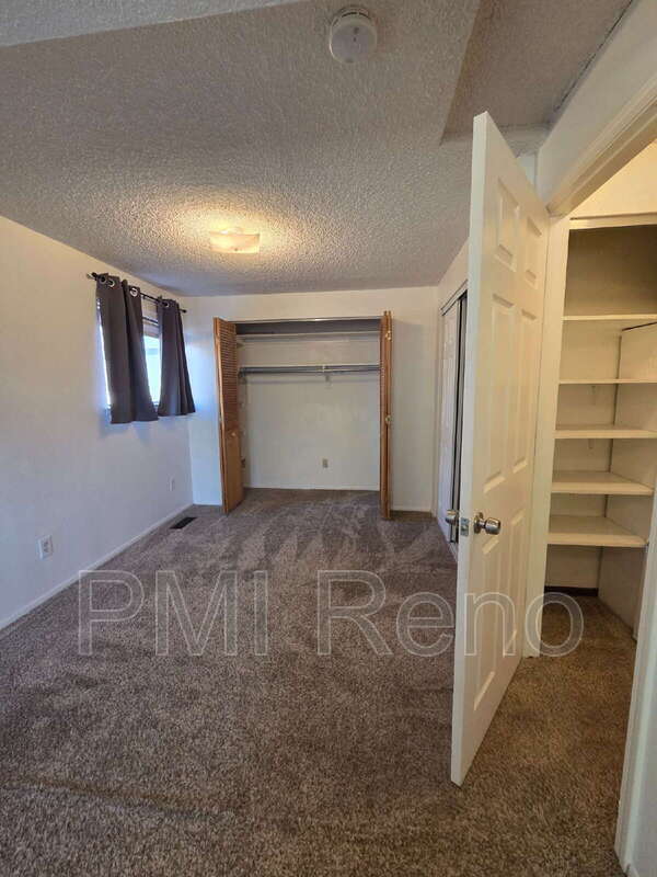 Building Photo - 14050 Tourmaline Dr