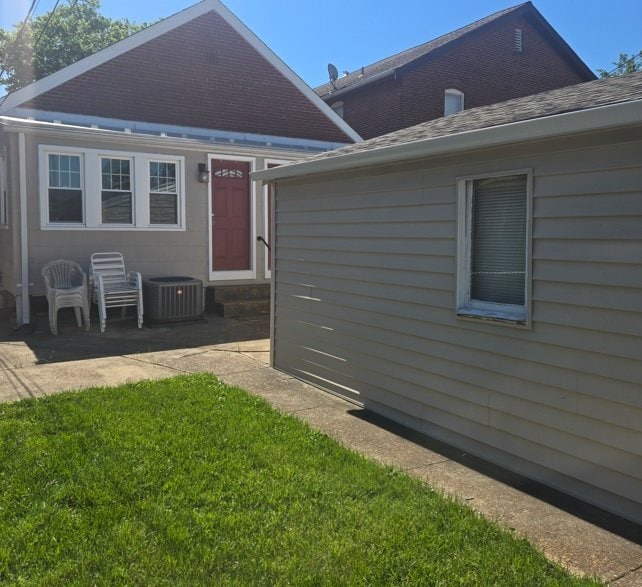 Building Photo - 3529 Lawn Ave
