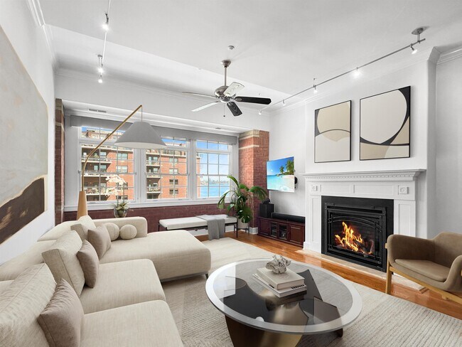 Primary Photo - 174 Washington St