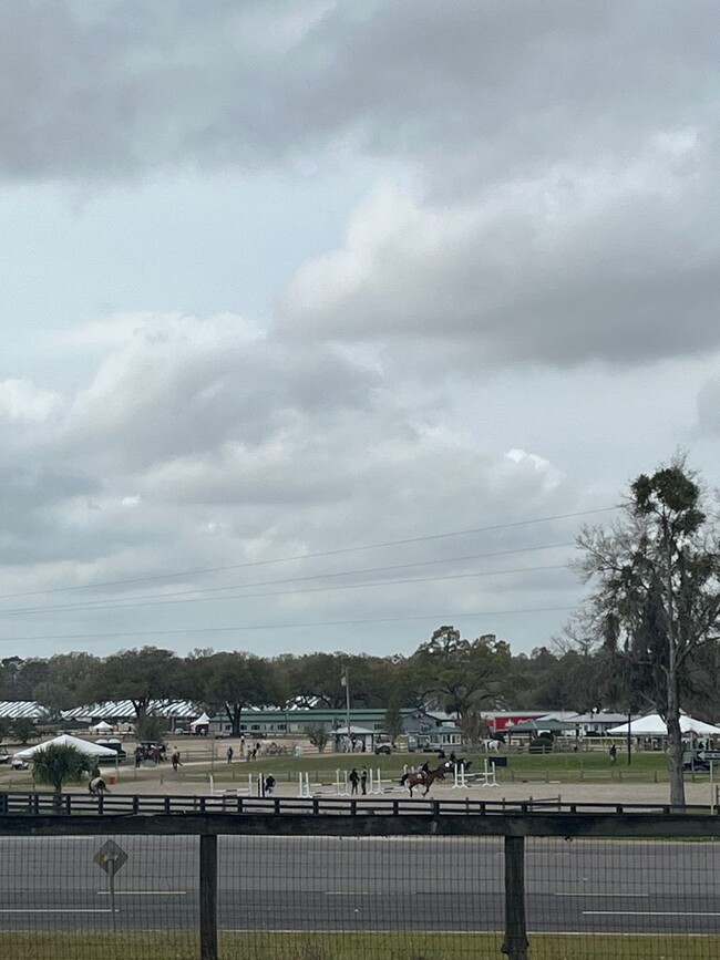 Building Photo - 4/3 Ocala HITS Stalls/RV Hook-Ups/Paddocks...