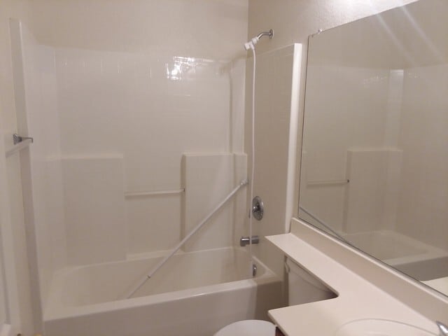 Building Photo - Three Bed, Two Bath Home in Sparks....