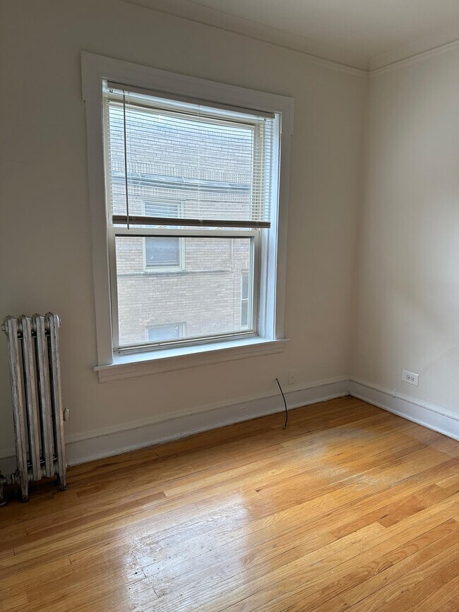 Building Photo - 6347 N Magnolia Ave