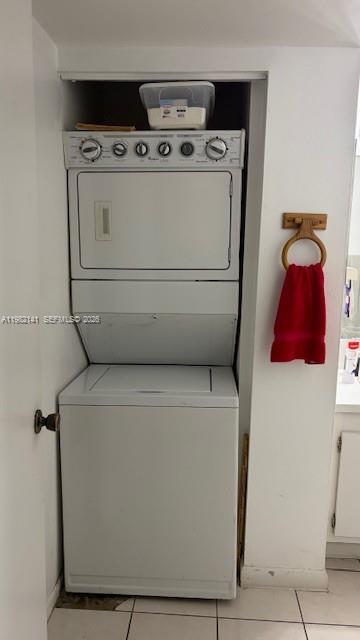 Building Photo - 8002 SW 149th Ave