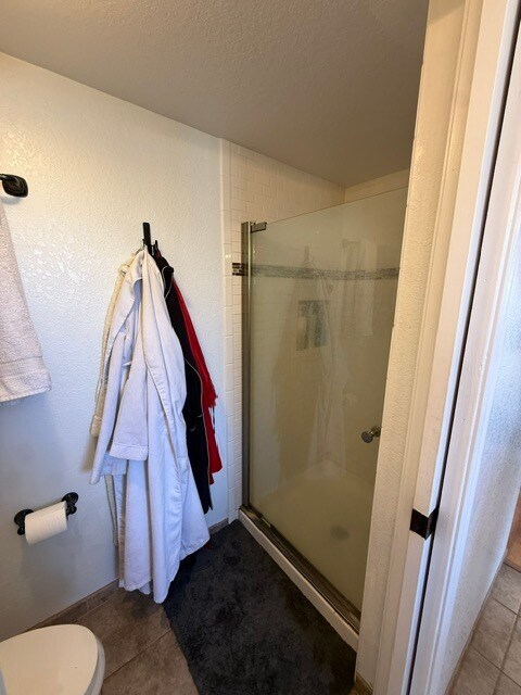 Building Photo - FOR RENT