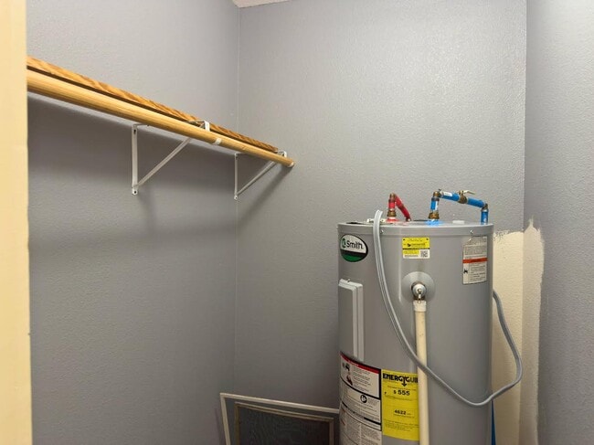 Building Photo - 2173 Ave J