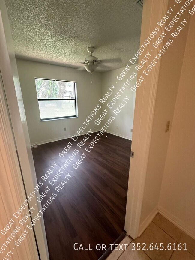Building Photo - 62 Teak Loop