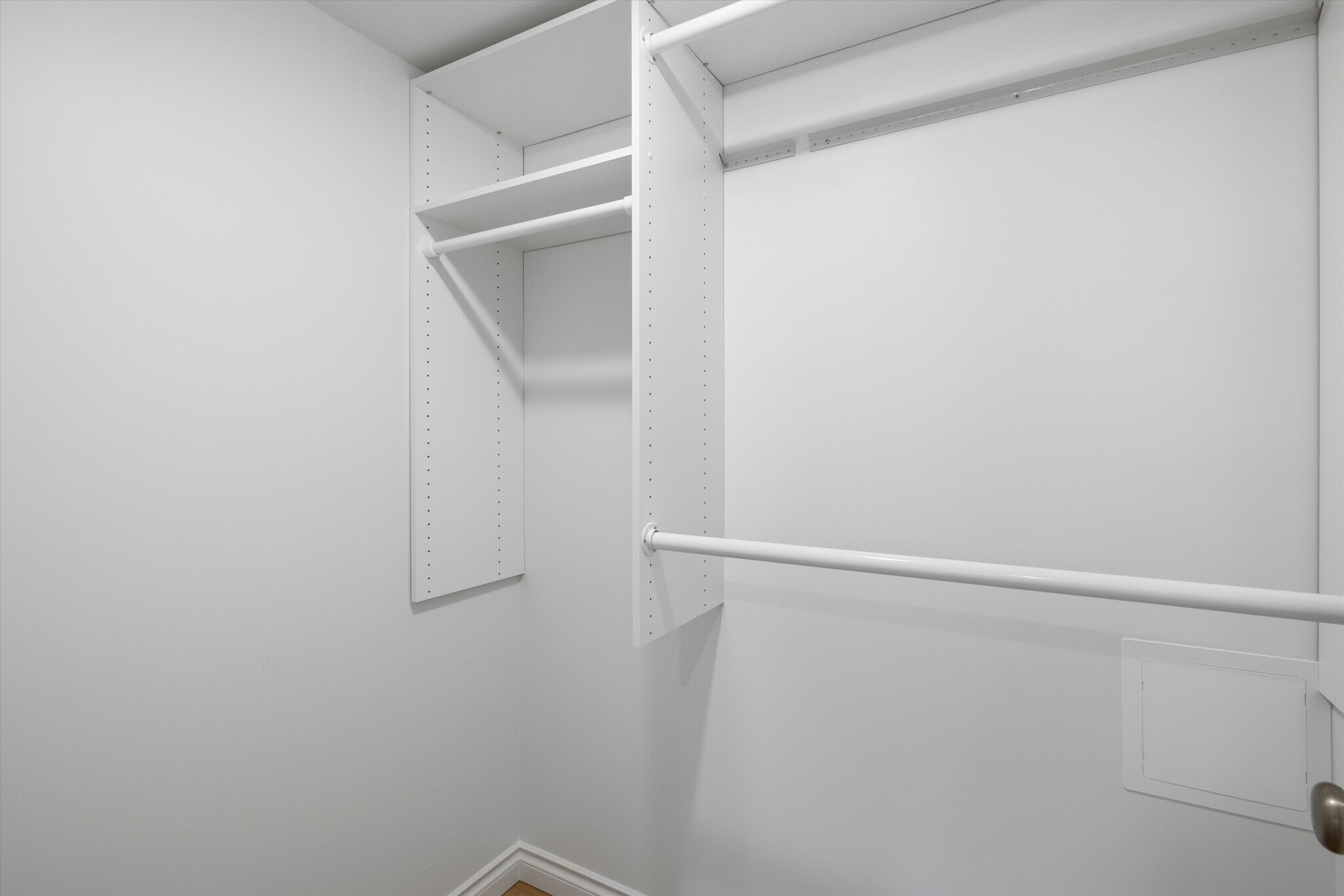 Building Photo - 317 Main St