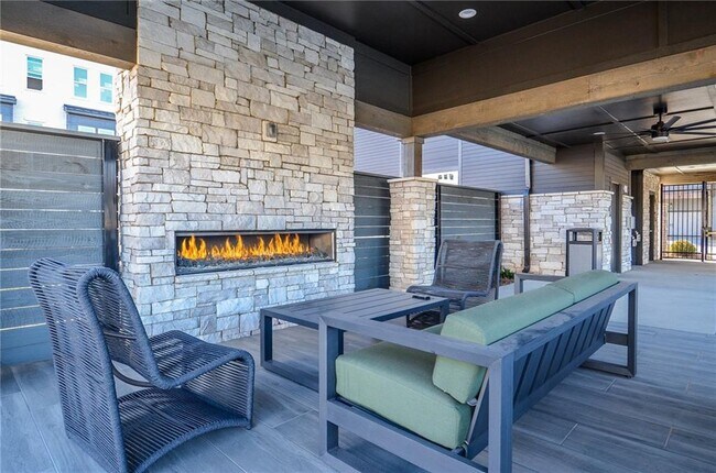 Building Photo - 2316 Mockernut Trl