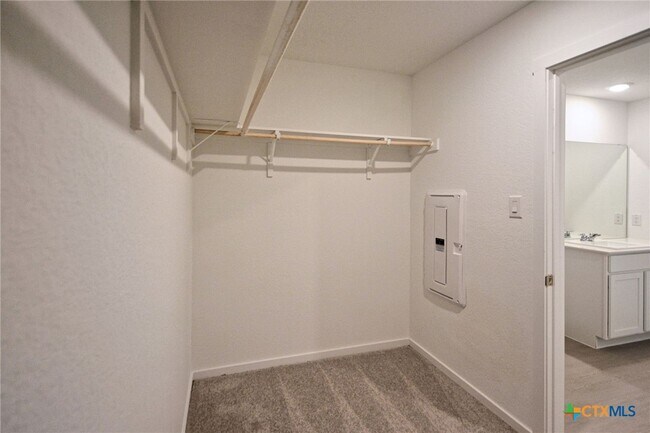 Building Photo - 11519 Field Briar