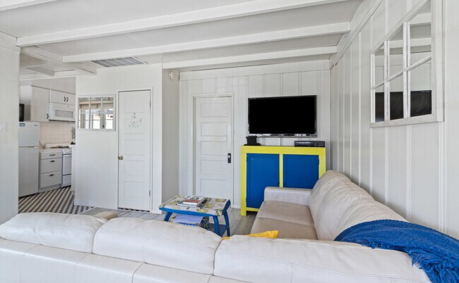 Building Photo - 779 Mermaid Ave