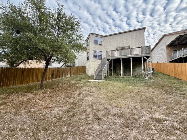 Building Photo - 3-bed 2.5bath home near Seaworld