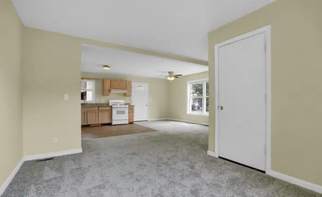 Building Photo - 5916 Sefton Ave