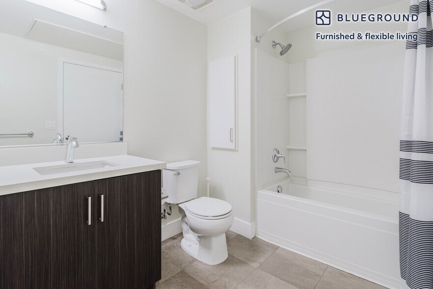 Building Photo - 3888 Artist Walk Common