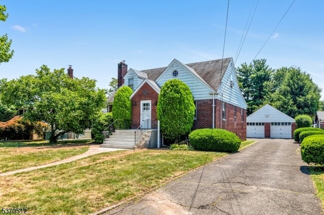 Primary Photo - 124 Franklin St