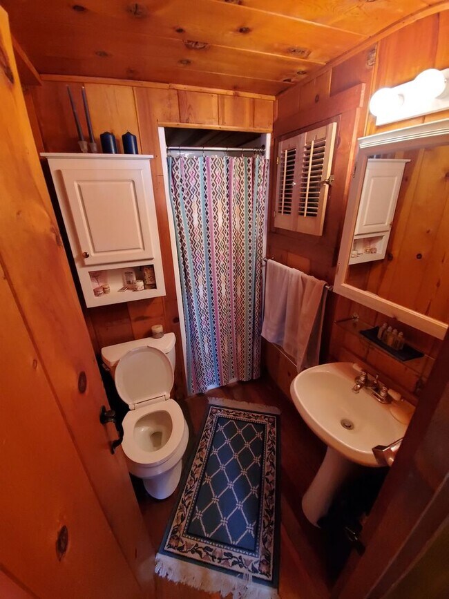 Building Photo - LONG-TERM RENTAL:  Unique Cabin with Beach Access and Big Deck!