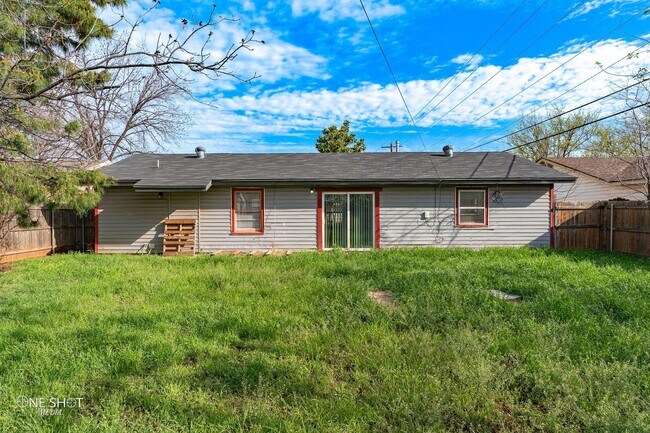 Building Photo - 3181 Sherry Ln