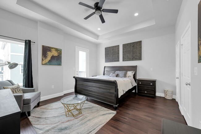 Building Photo - 2116 Oatfield Dr