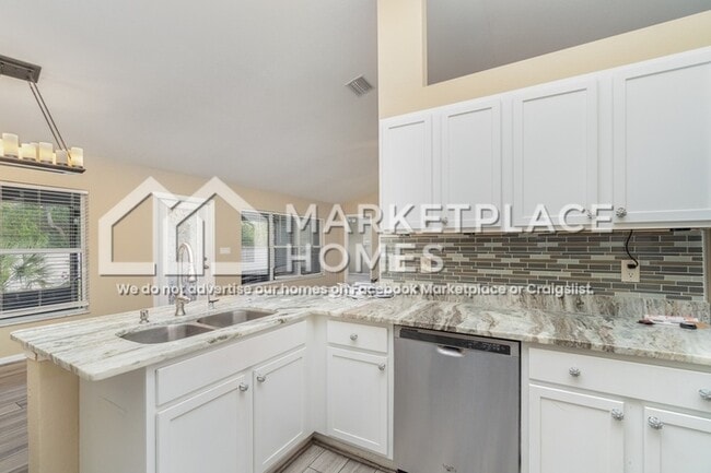 Building Photo - 4213 Garden Blvd