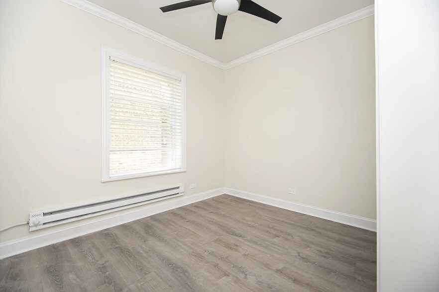 Building Photo - 329 Kedzie St