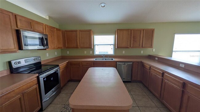 Building Photo - 324 Red Kite Dr