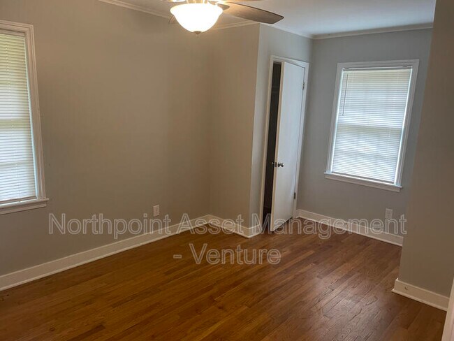 Building Photo - 1026 Linwood Rd