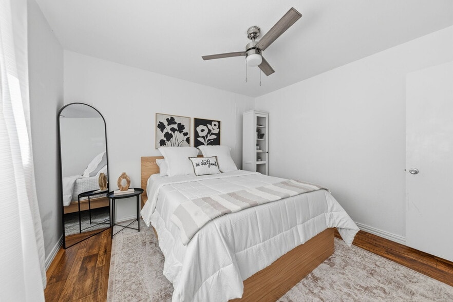 Building Photo - 5057 Les Chateaux Dr