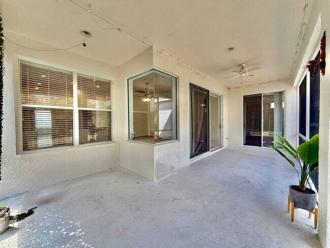 Building Photo - 10226 Evergreen Hill Dr