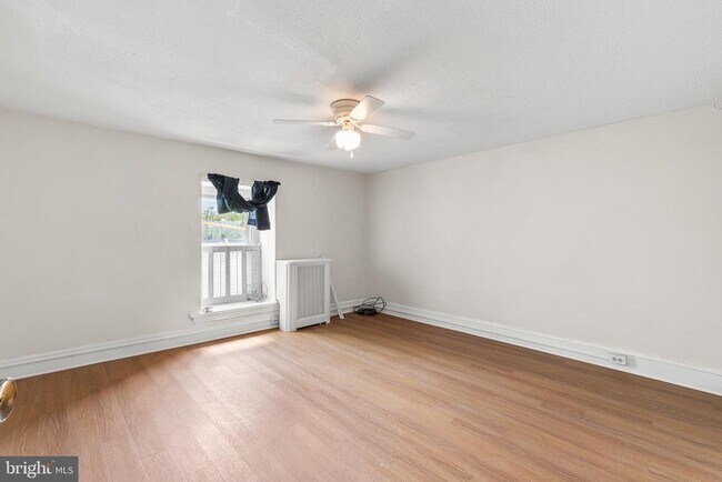 Building Photo - 345 W Mt Pleasant Ave