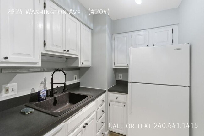 Building Photo - 2224 Washington Ave