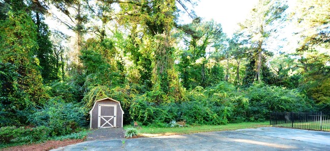 Building Photo - Water View, private wooded lot on dead end...
