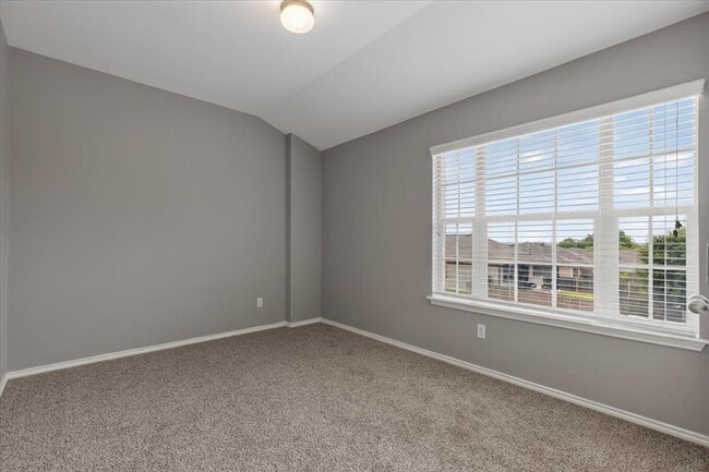Building Photo - 108 Quarry Ln