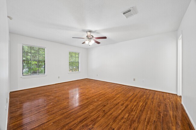 Building Photo - 15251 Kelbrook Dr